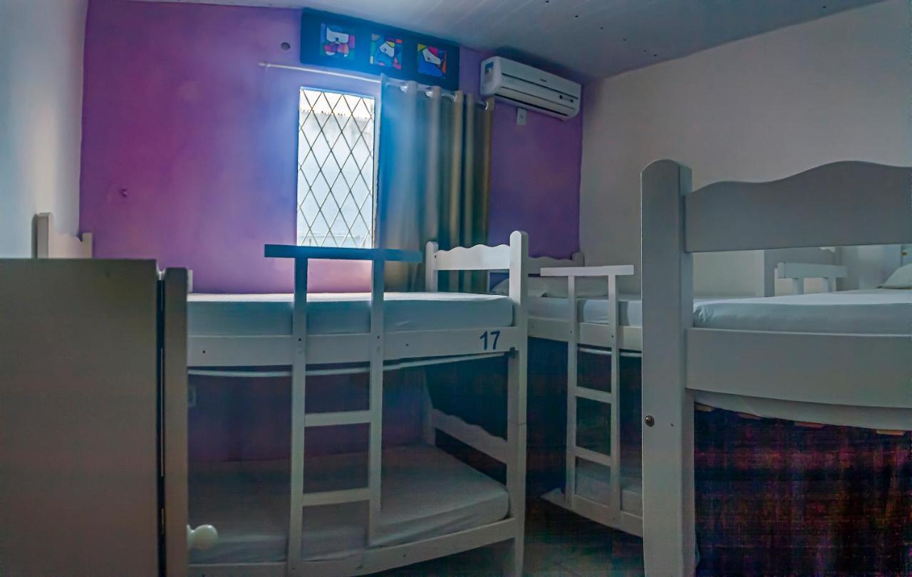 Cama em Beliche em Dormitório Feminino